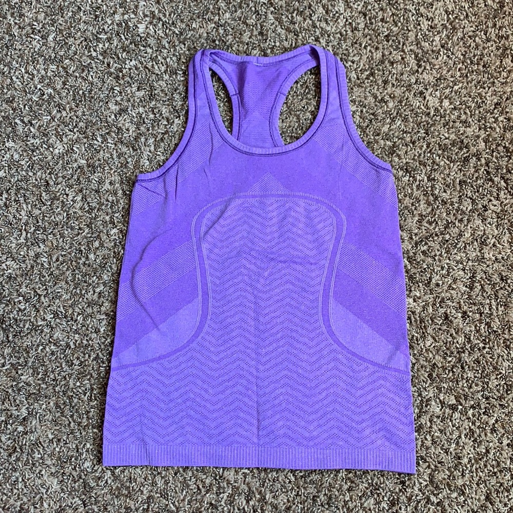 Lululemon tank